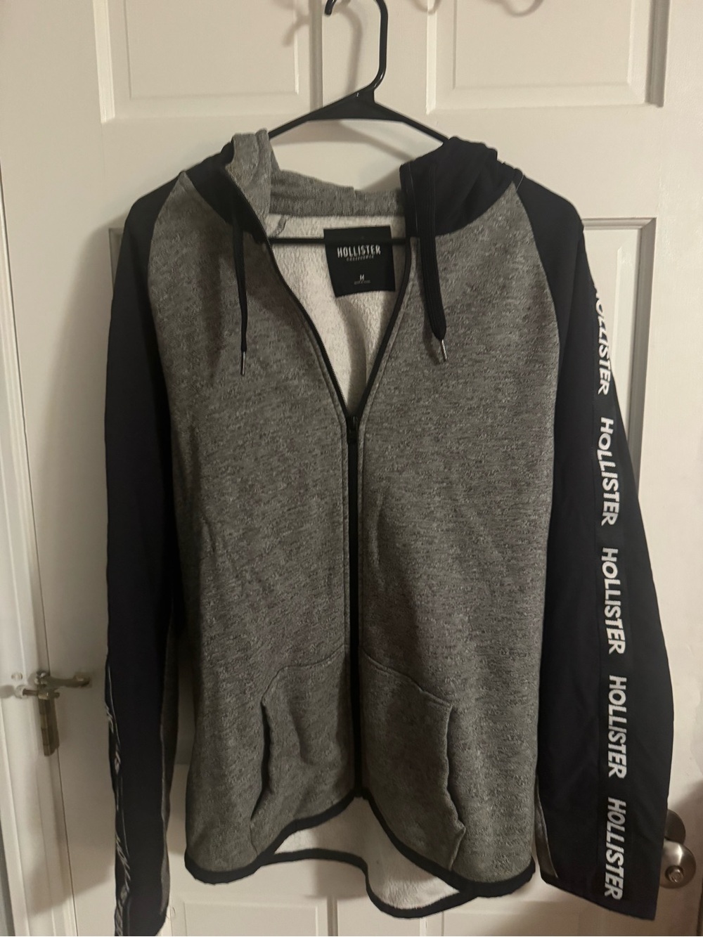 Hollister Men's Gray and Black Full-Zip Hoodie with Logo Tape Sleeves